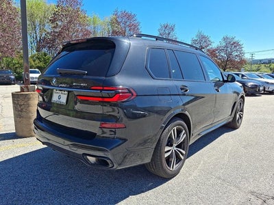 2023 BMW X7 xDrive40i Sports Activity Vehicle