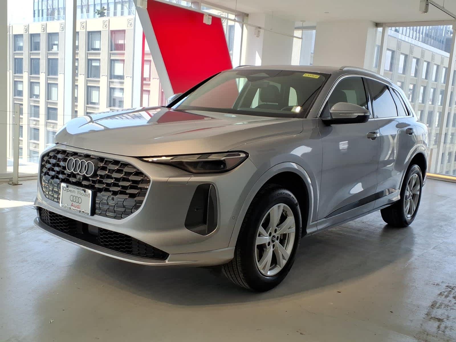 2025 Audi Q5 Premium 2.0 TFSI quattro