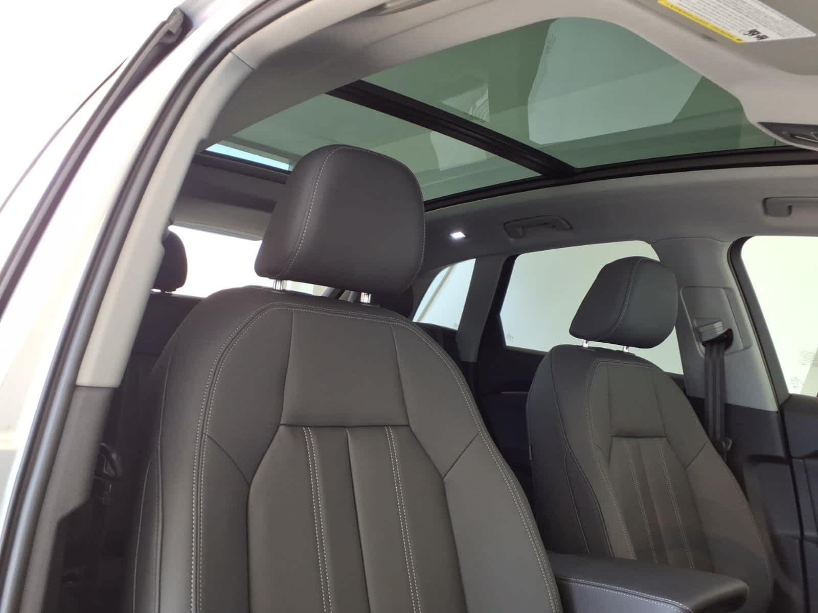 2025 Audi Q5 Premium 2.0 TFSI quattro