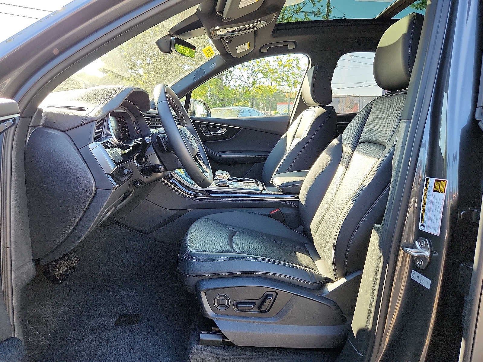2025 Audi Q7 Premium Plus