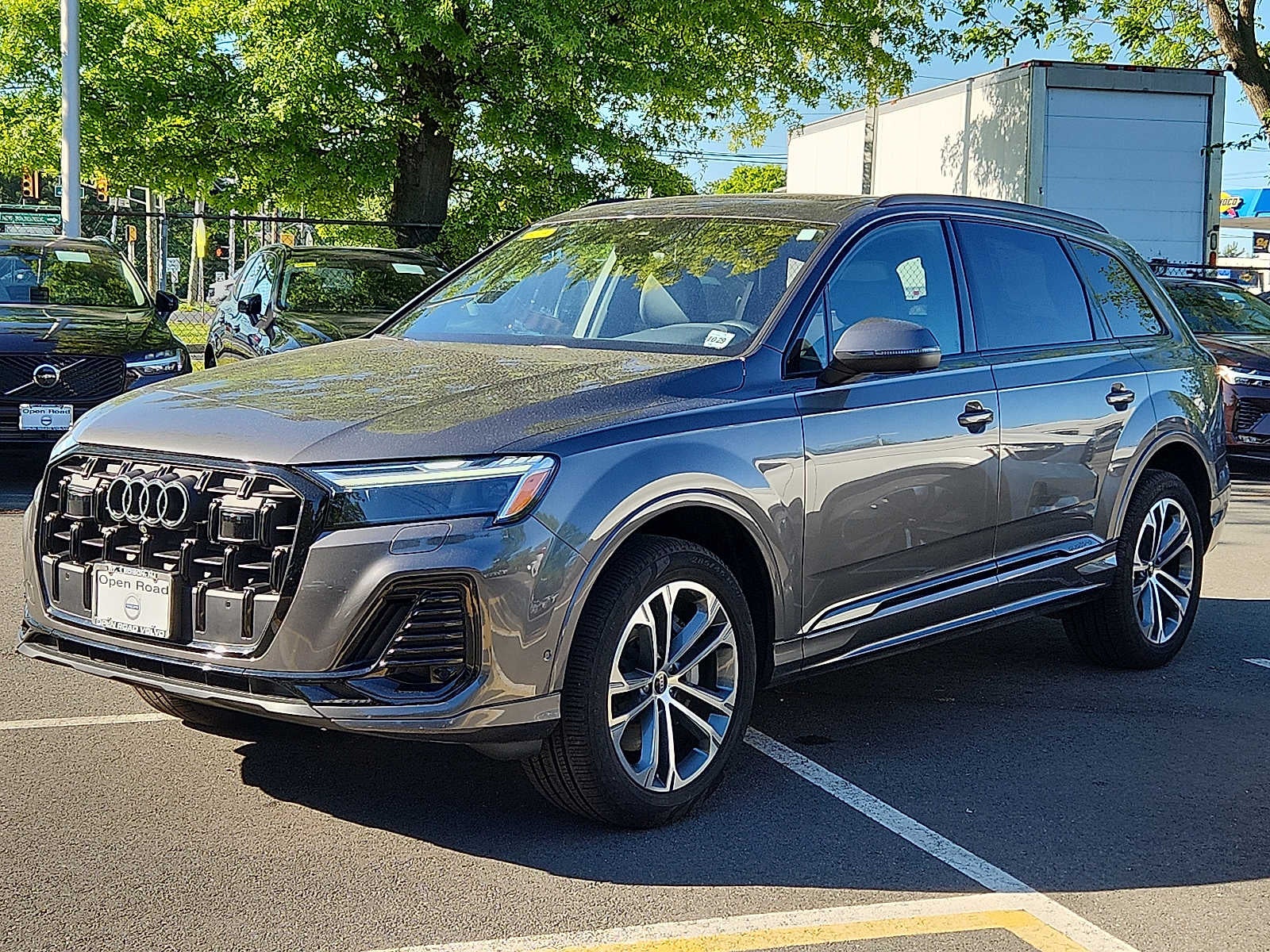 2025 Audi Q7 Premium Plus