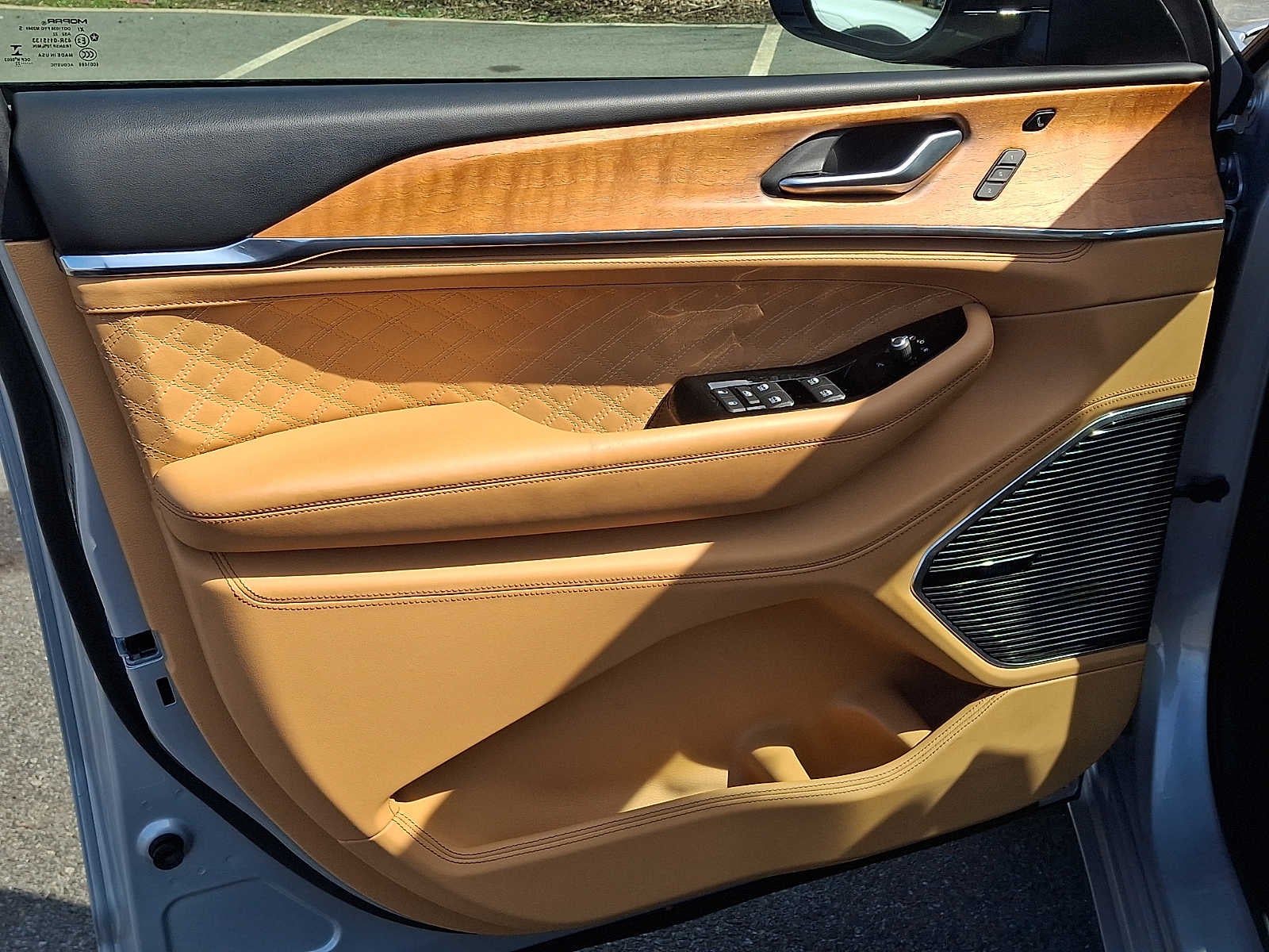 2022 Jeep Grand Cherokee Summit Reserve