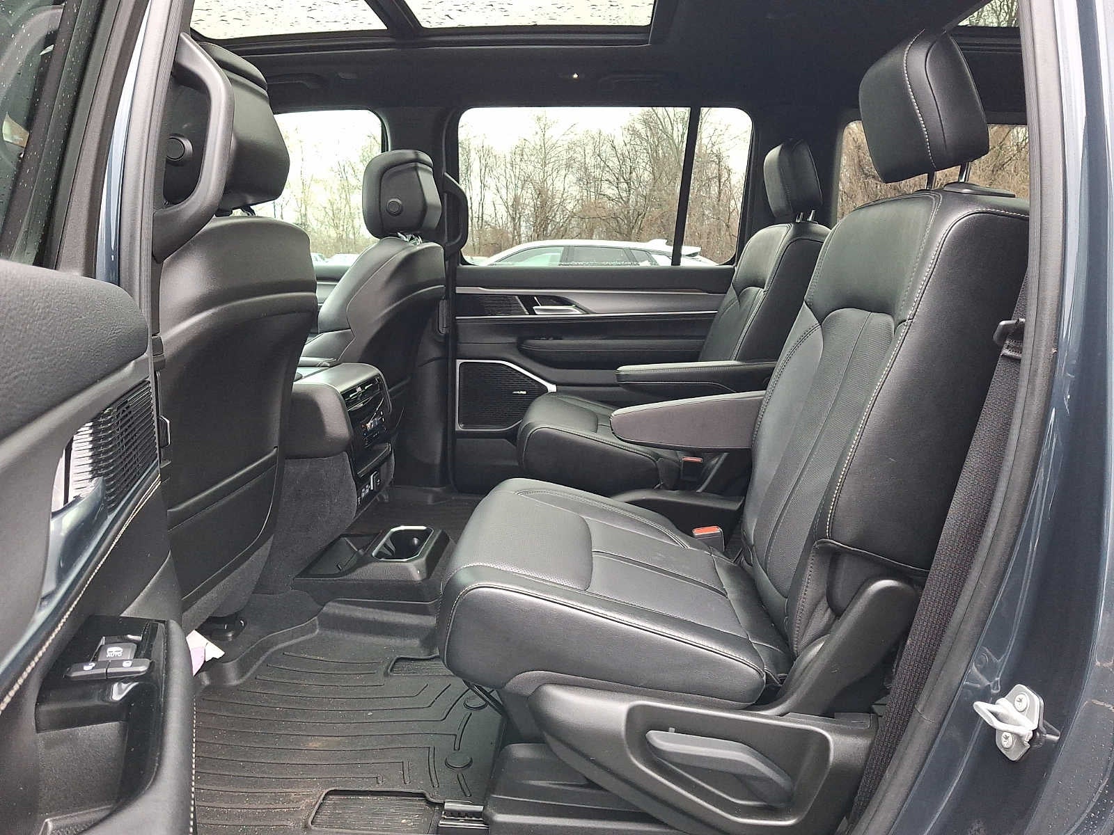 2023 Jeep Wagoneer Series II Carbide