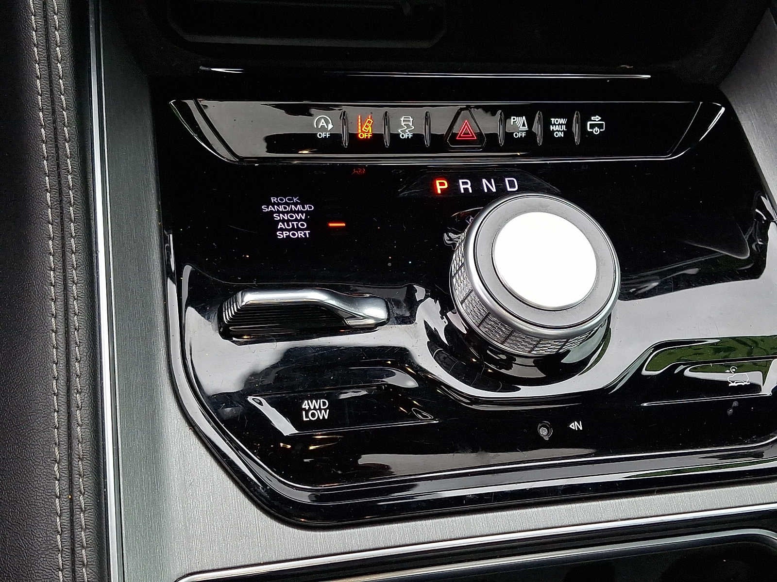 2023 Jeep Wagoneer Series II Carbide