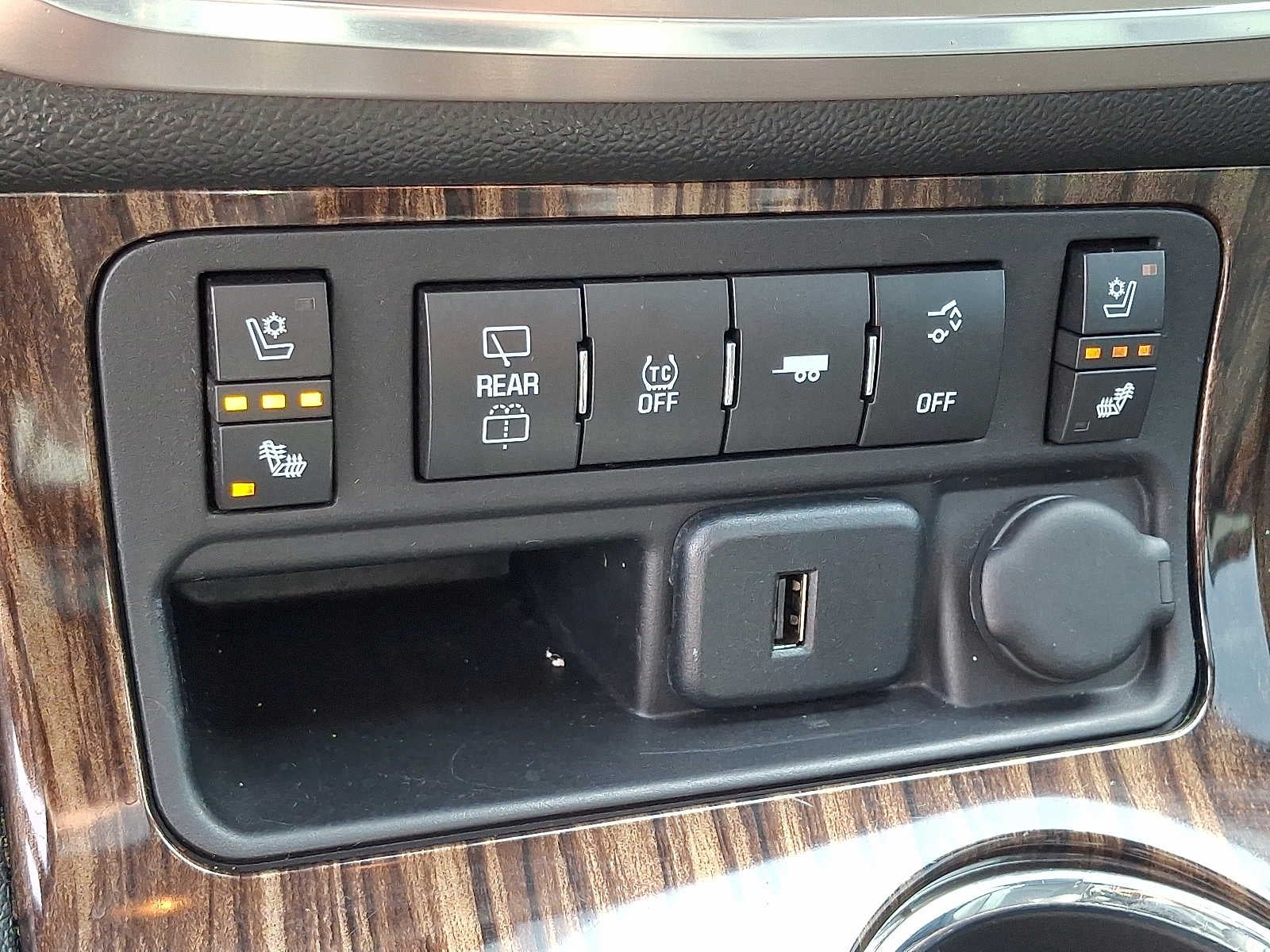 2015 GMC Acadia Denali