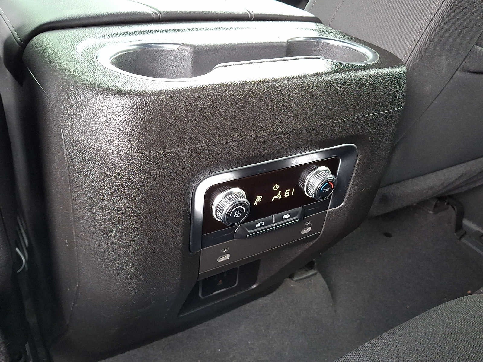2021 GMC Yukon SLE