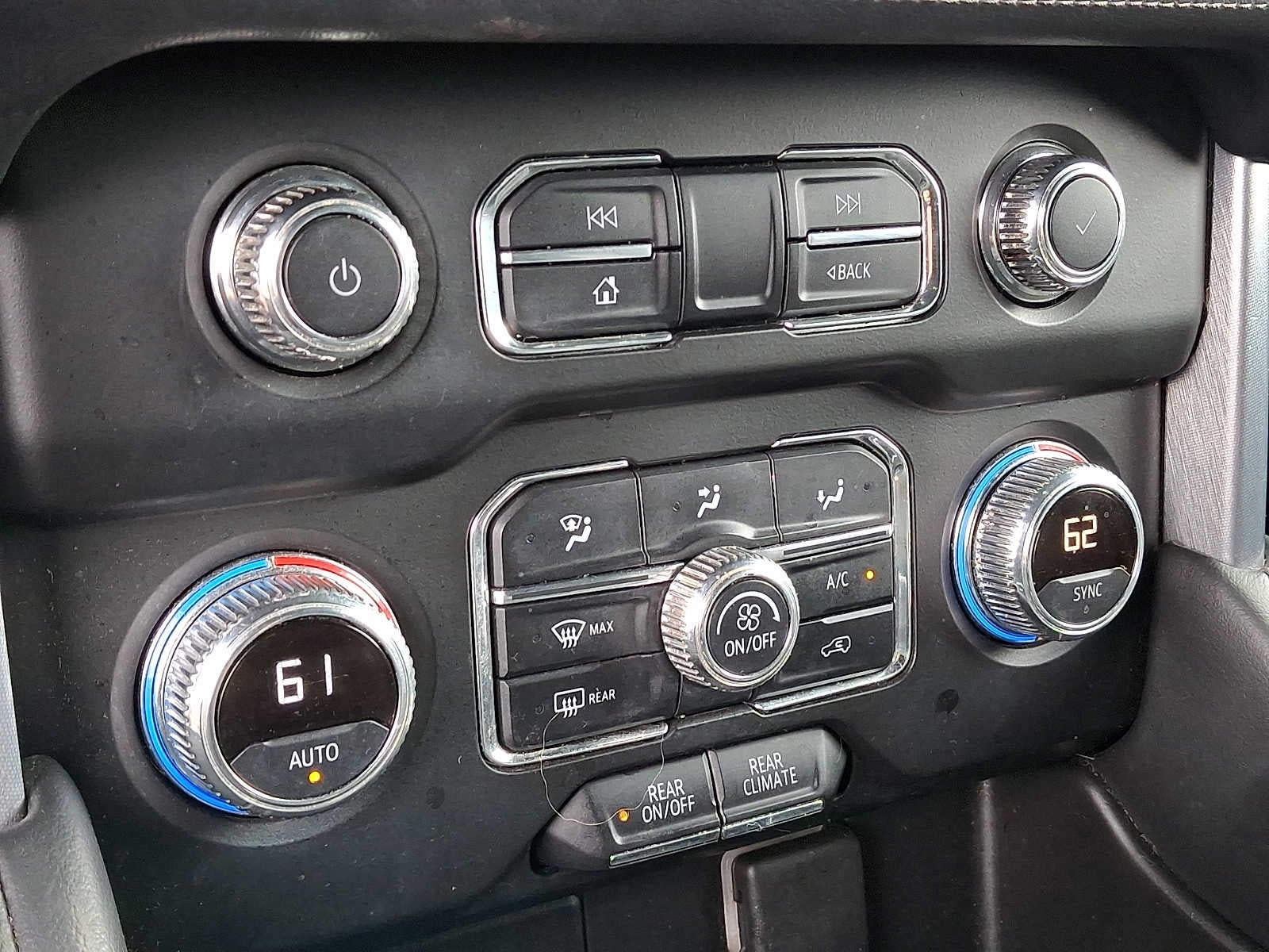 2021 GMC Yukon SLE