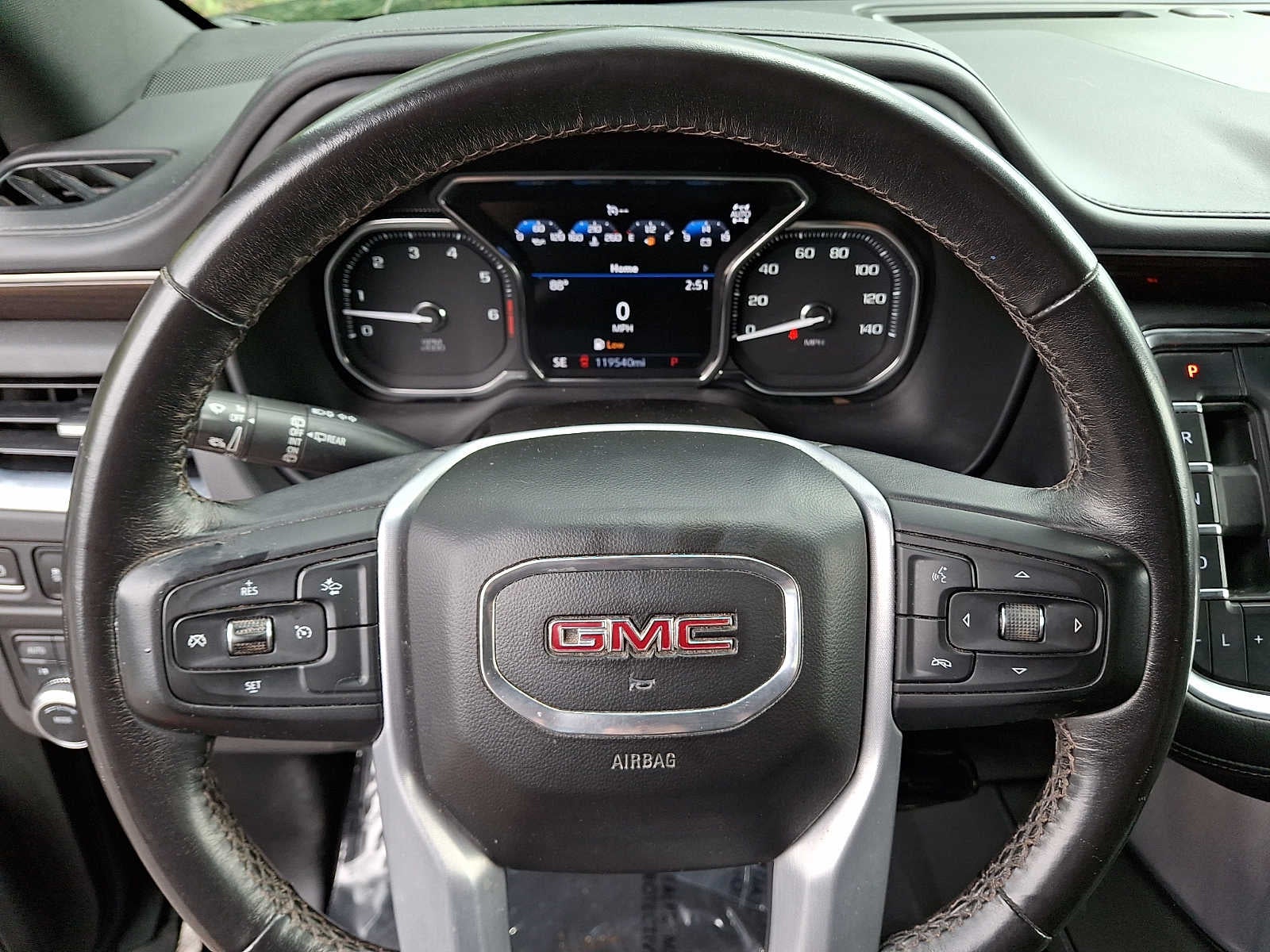 2021 GMC Yukon SLE