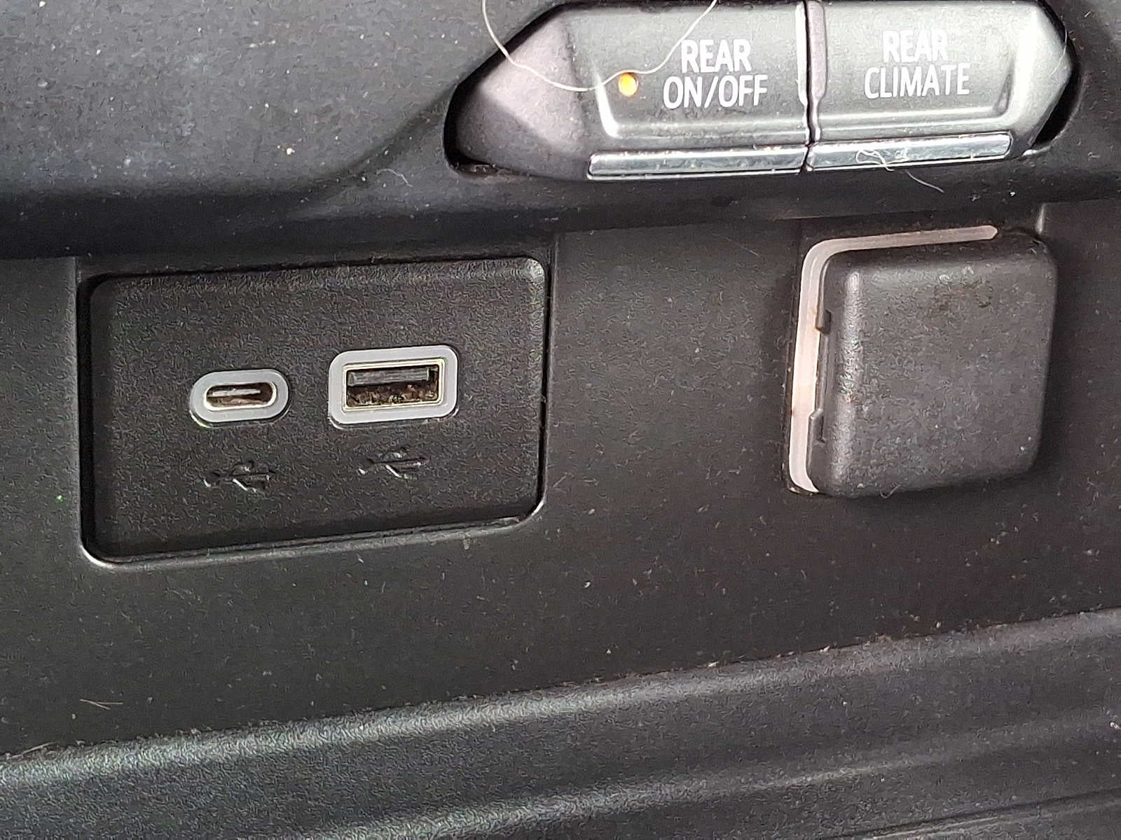 2021 GMC Yukon SLE