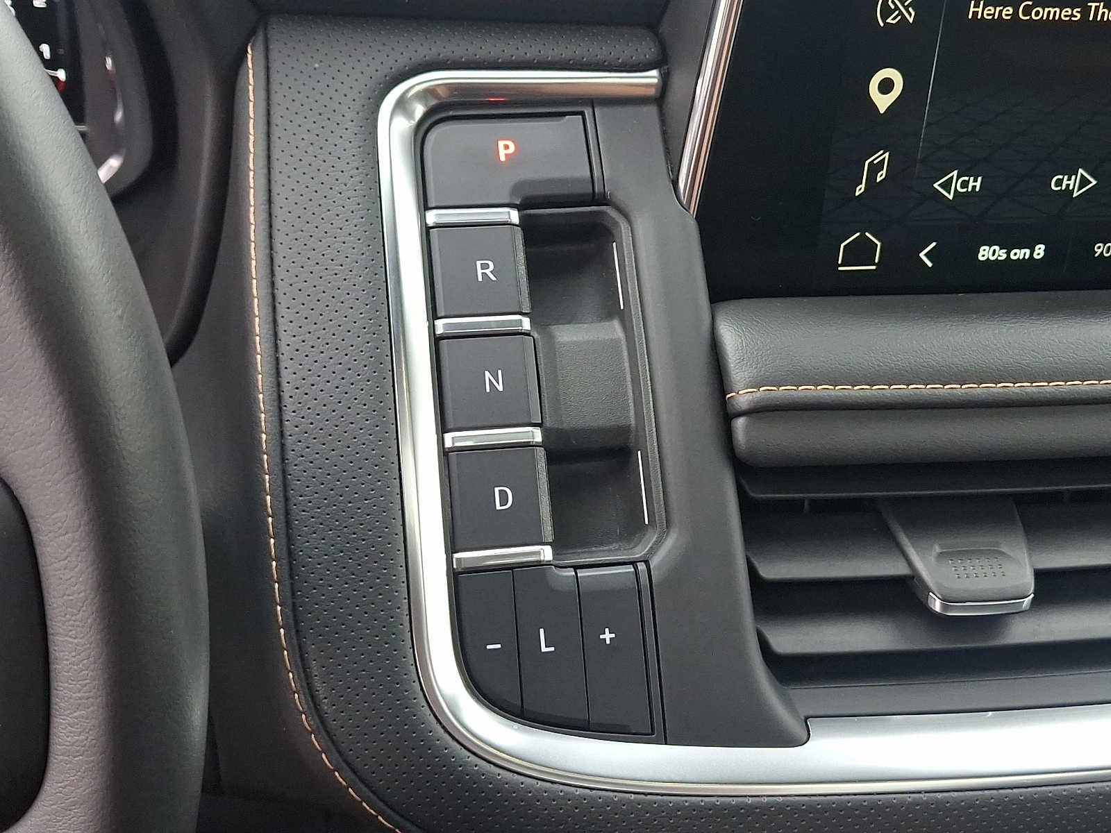 2022 GMC Yukon AT4