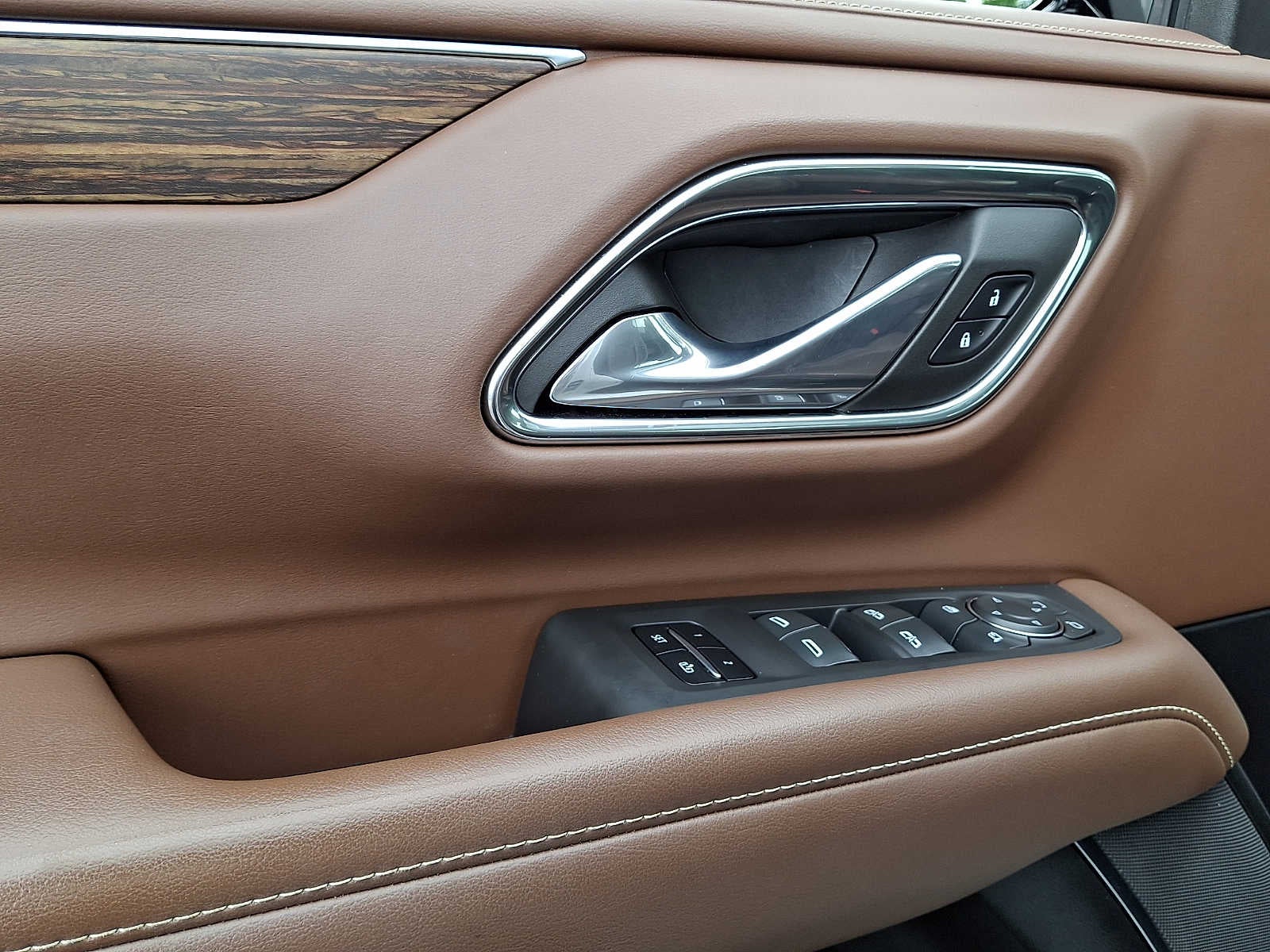 2023 Chevrolet Suburban High Country - Photo 13