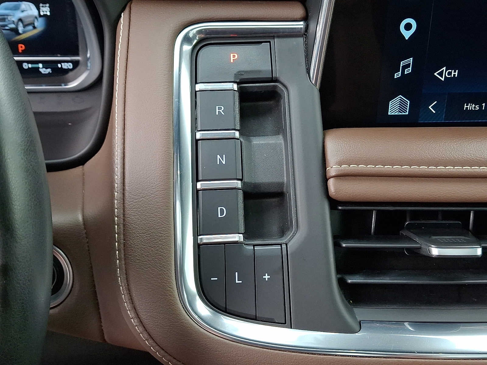2023 Chevrolet Suburban High Country - Photo 16