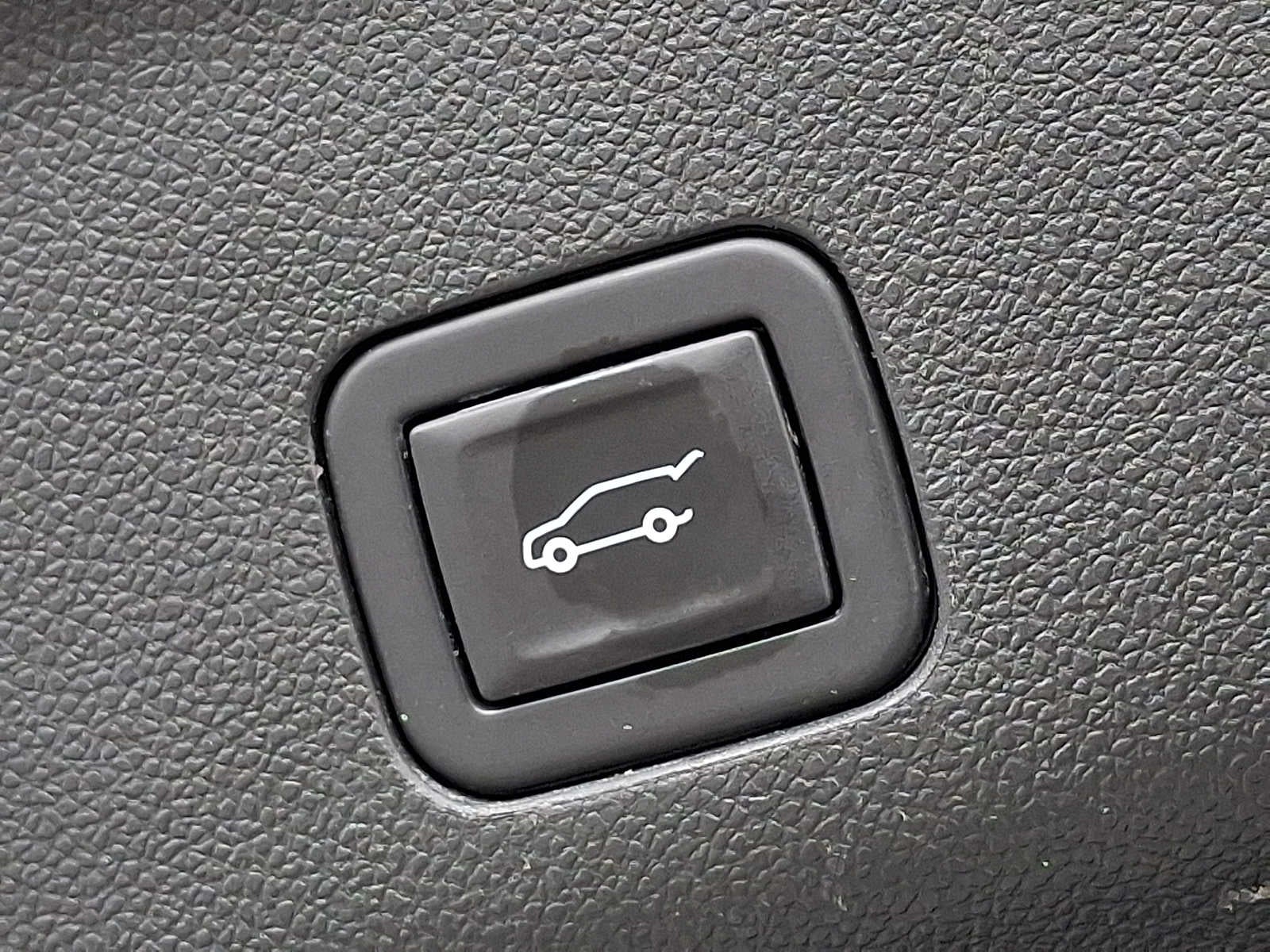 2023 Chevrolet Suburban High Country - Photo 29