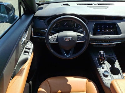 2023 Cadillac XT4 Premium Luxury