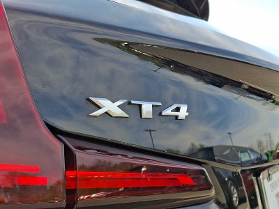 2023 Cadillac XT4 Premium Luxury