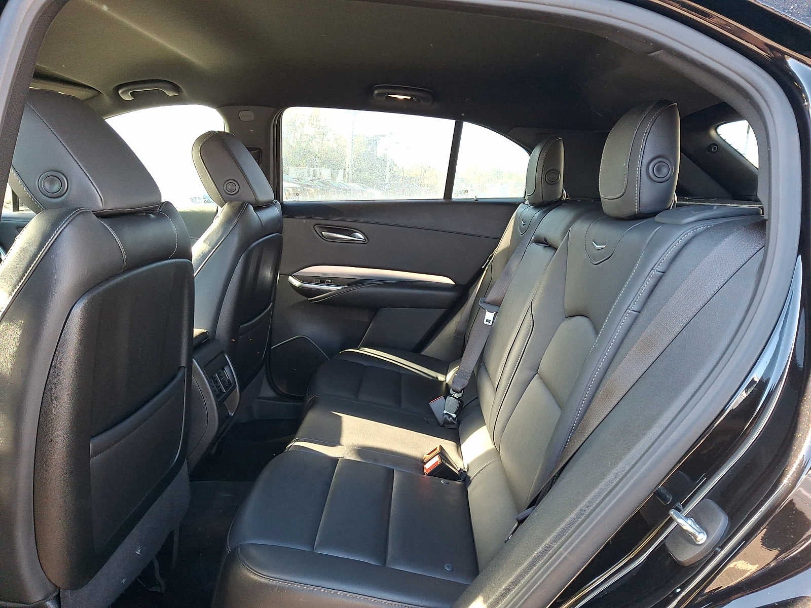 2022 Cadillac XT4 AWD Premium Luxury