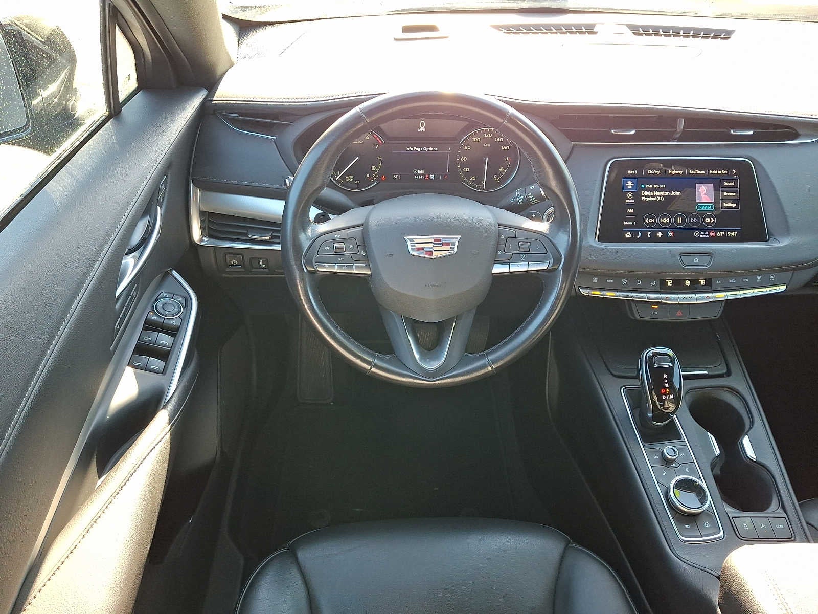 2022 Cadillac XT4 AWD Premium Luxury