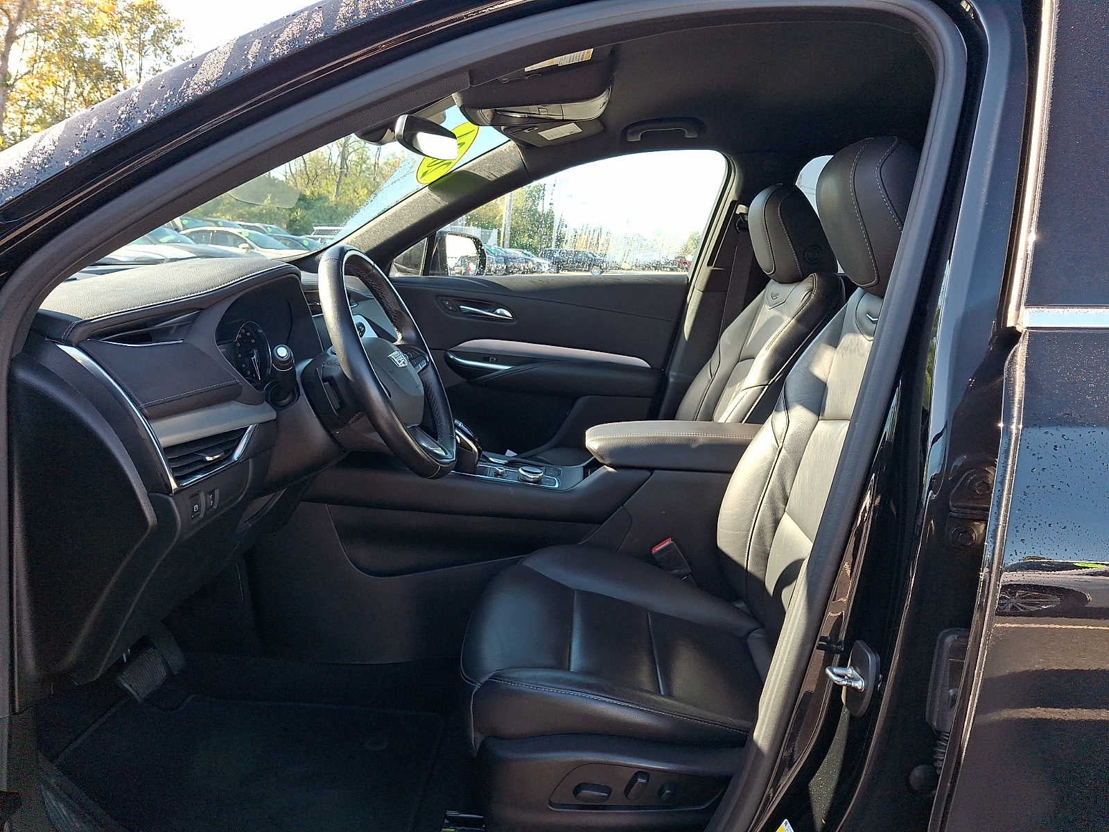 2022 Cadillac XT4 AWD Premium Luxury