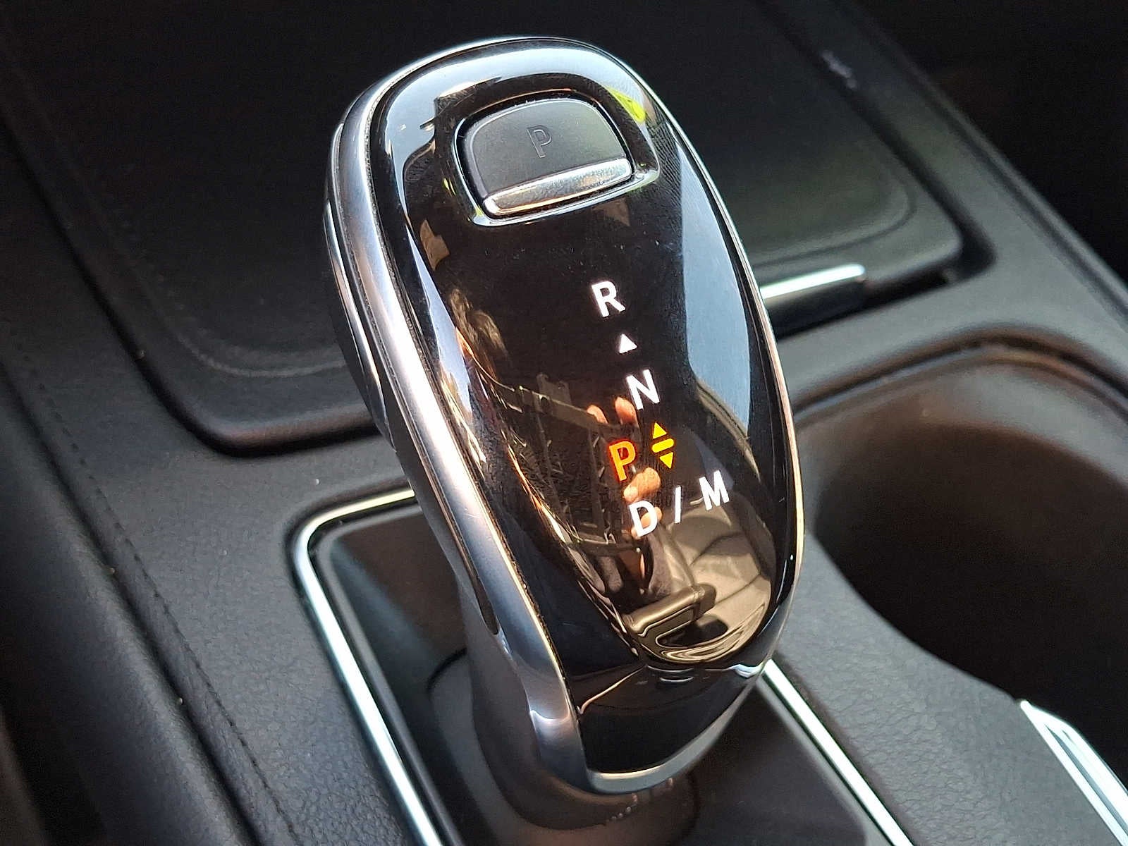 2022 Cadillac XT4 AWD Premium Luxury