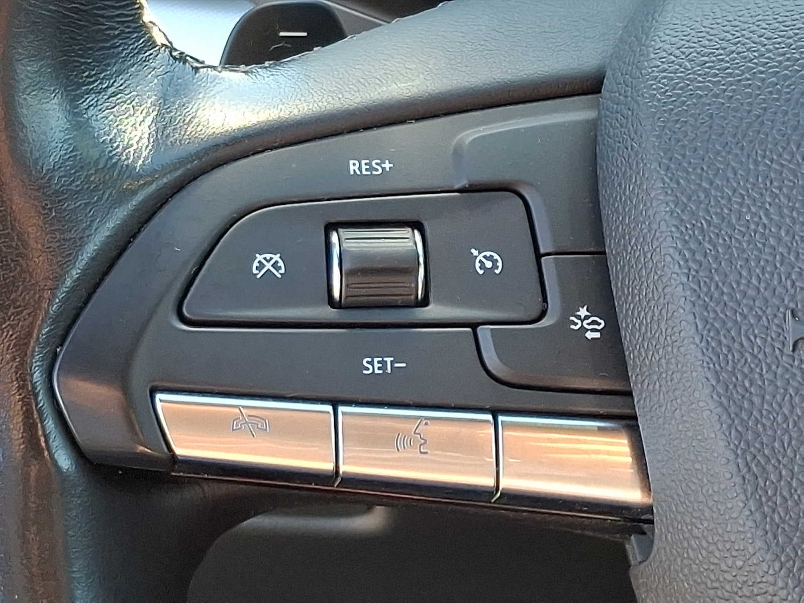2022 Cadillac XT4 AWD Premium Luxury