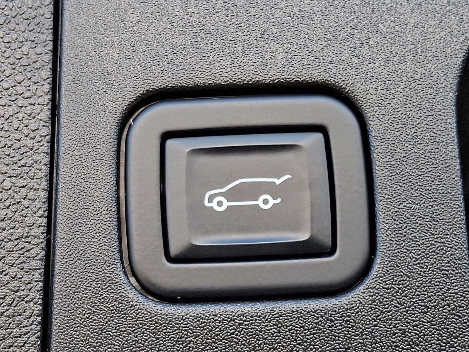 2022 Cadillac XT4 AWD Premium Luxury