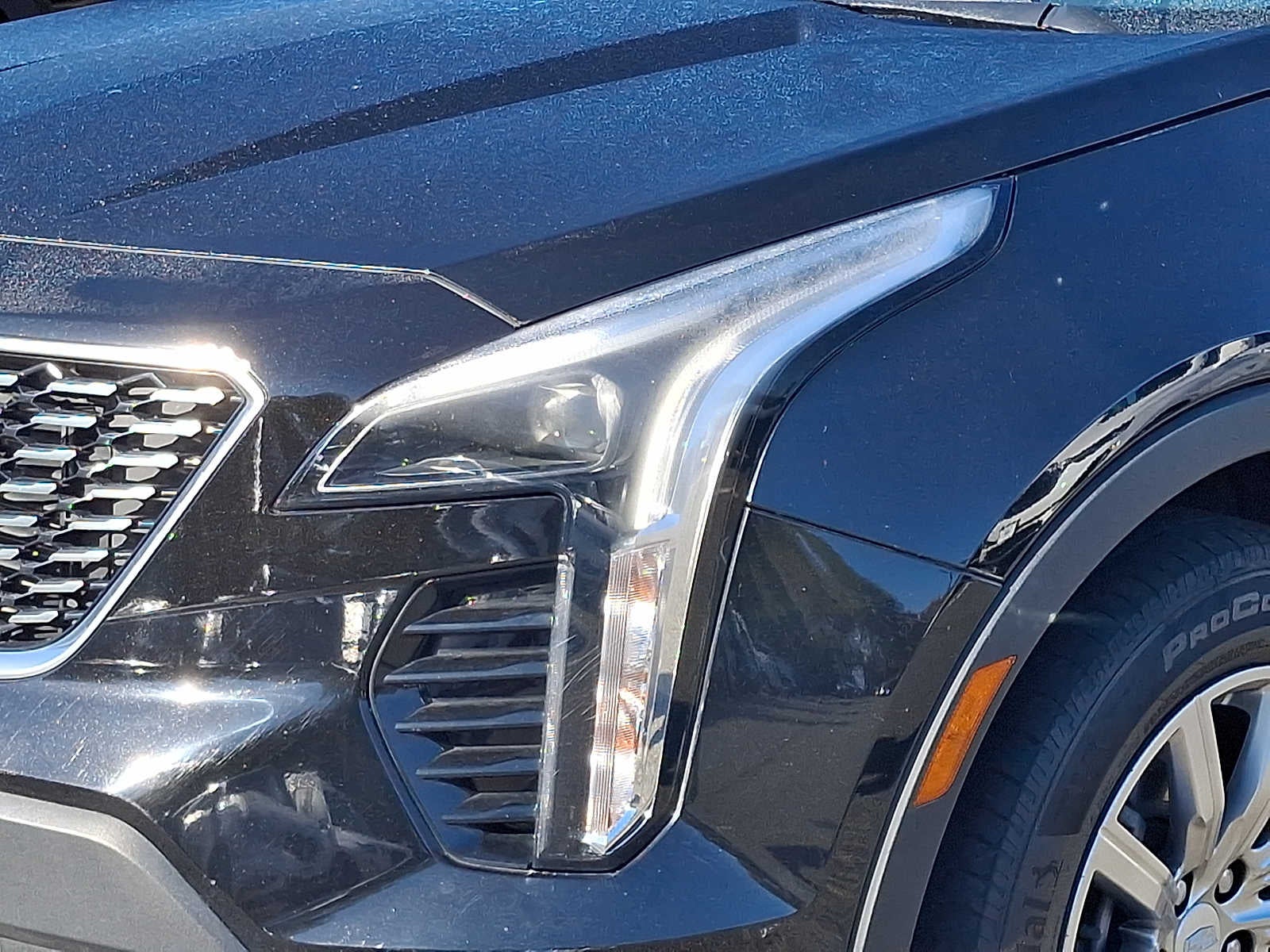 2022 Cadillac XT4 AWD Premium Luxury