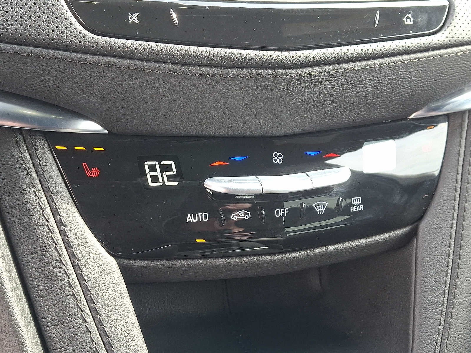 2025 Cadillac XT5 Luxury