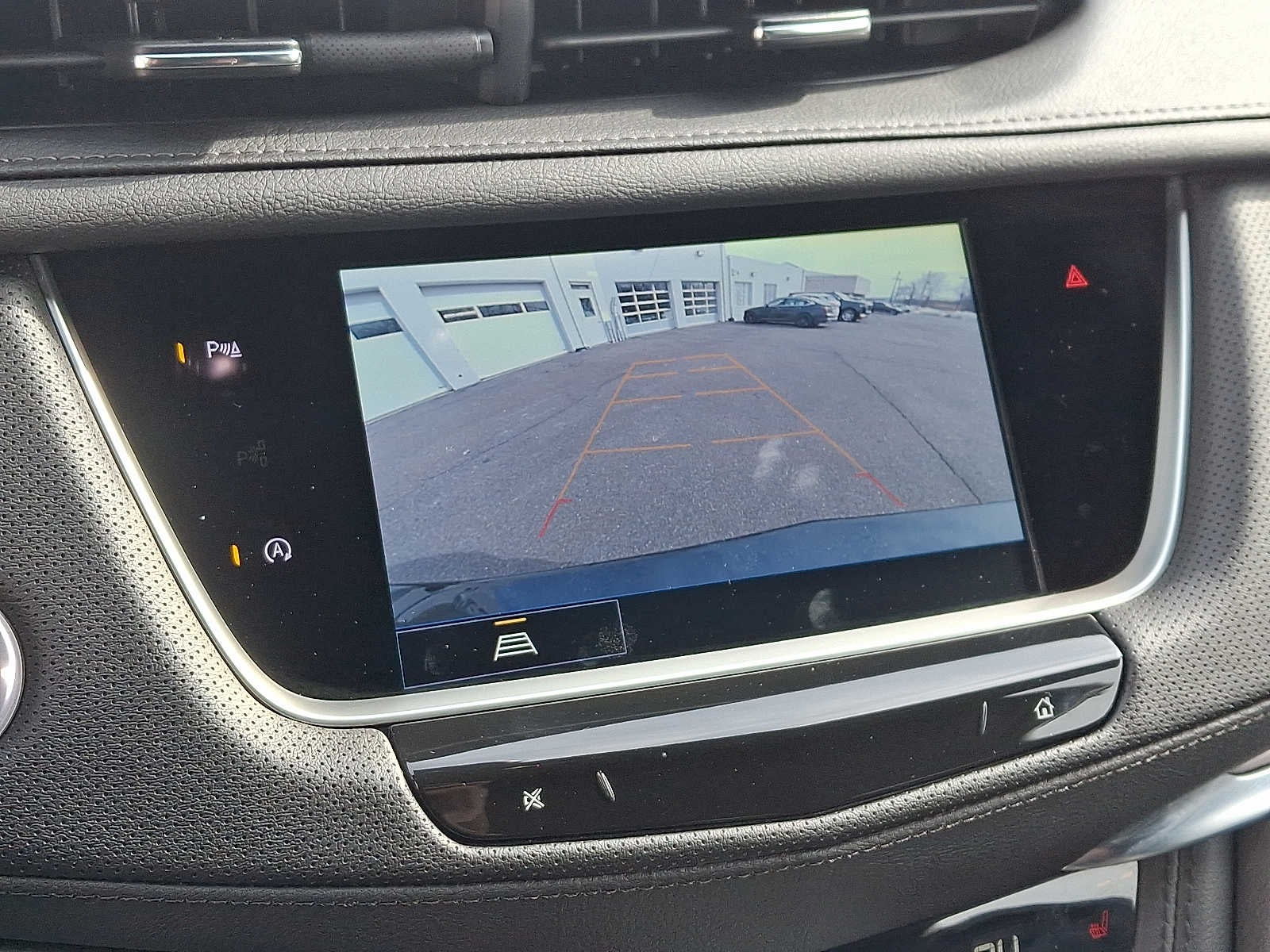 2025 Cadillac XT5 Luxury