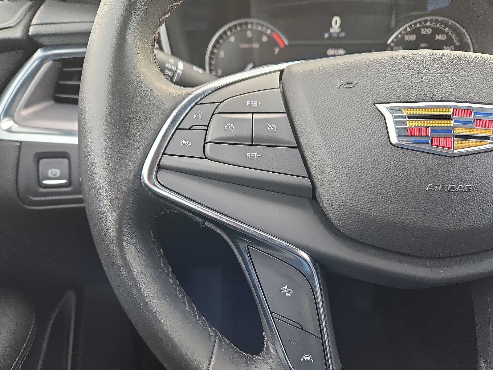 2023 Cadillac XT5 Luxury