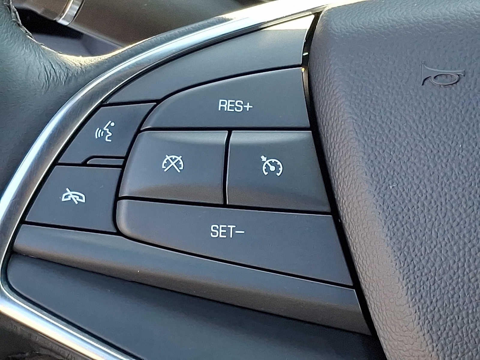 2023 Cadillac XT5 Luxury