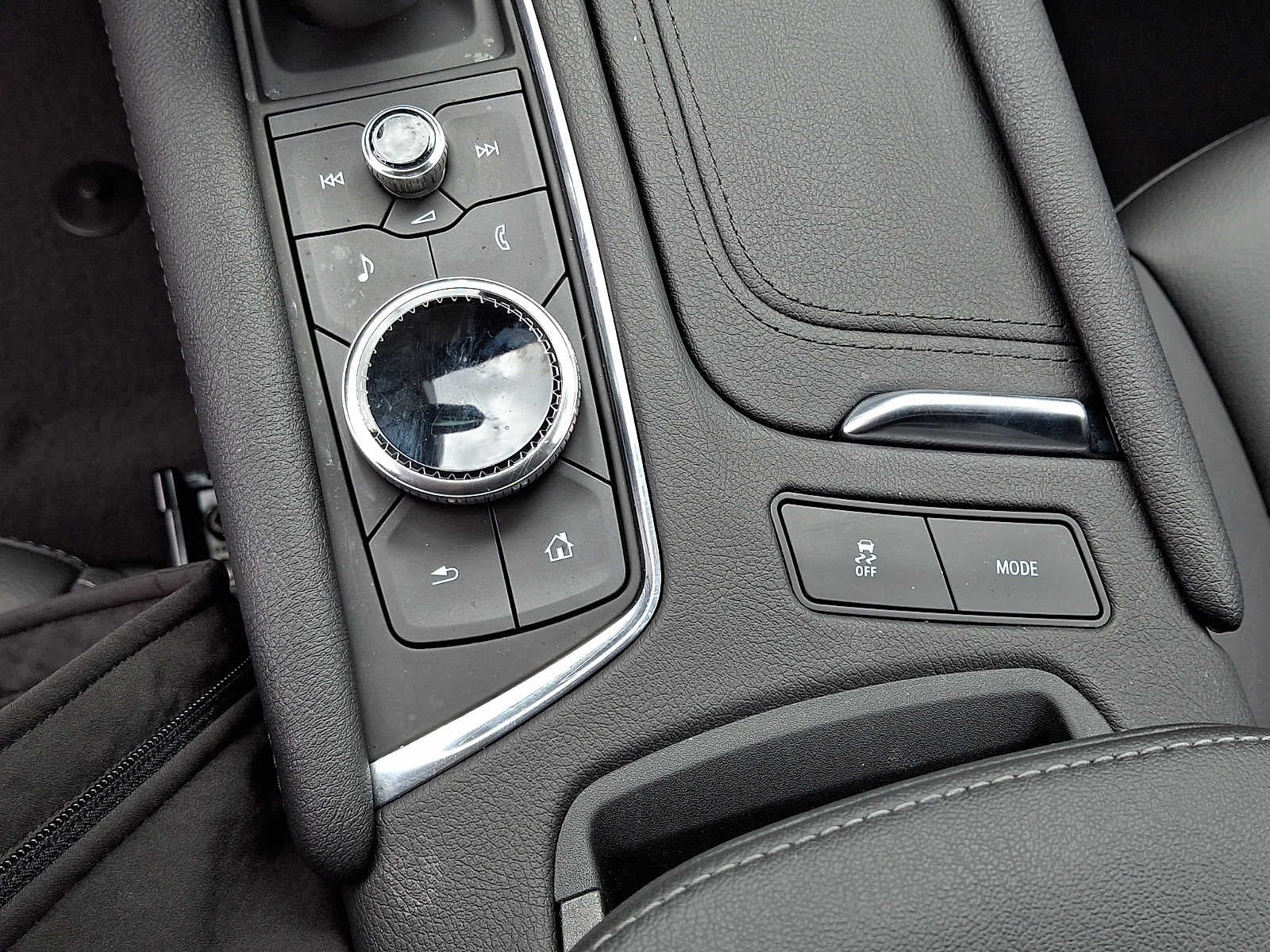 2023 Cadillac XT5 Luxury