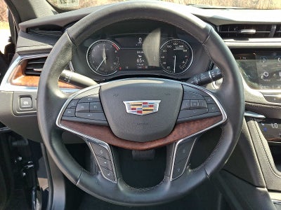 2022 Cadillac XT5 Premium Luxury