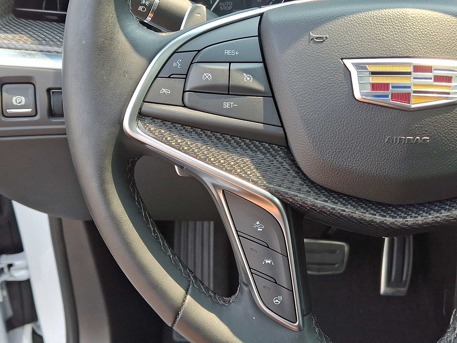 2025 Cadillac XT5 Sport