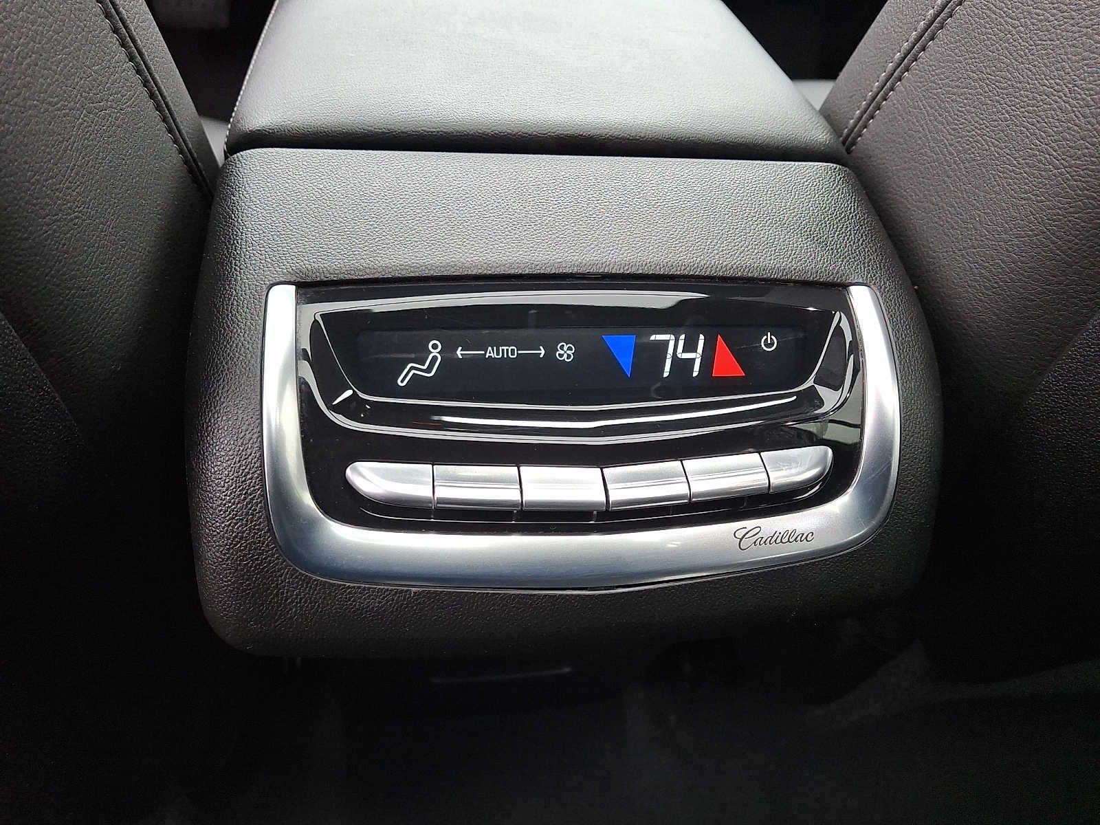 2023 Cadillac XT6 Luxury