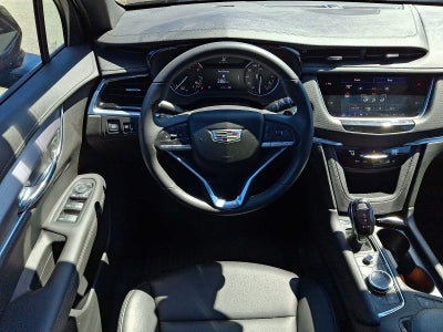 2025 Cadillac XT6 Luxury