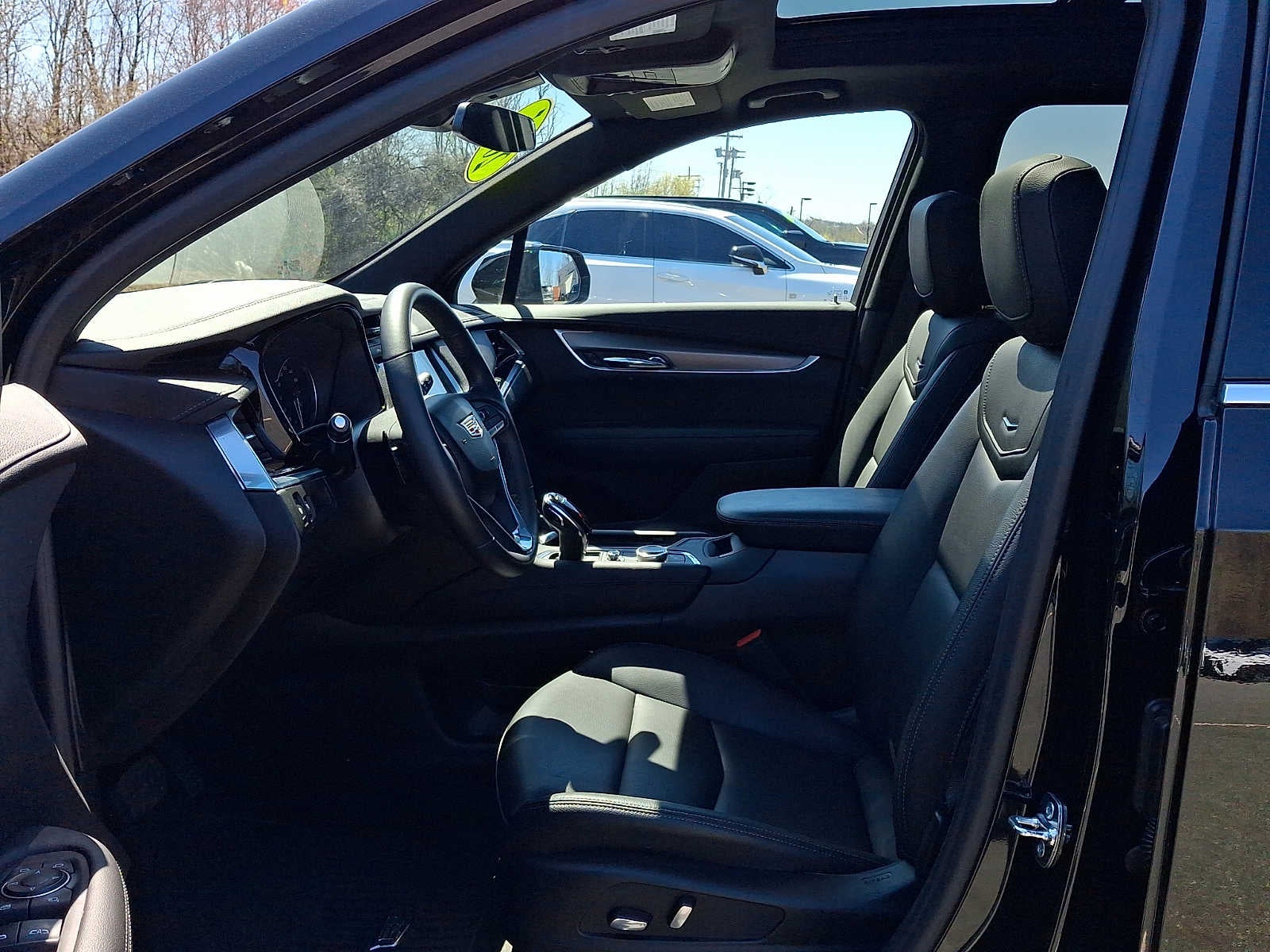 2025 Cadillac XT6 Luxury