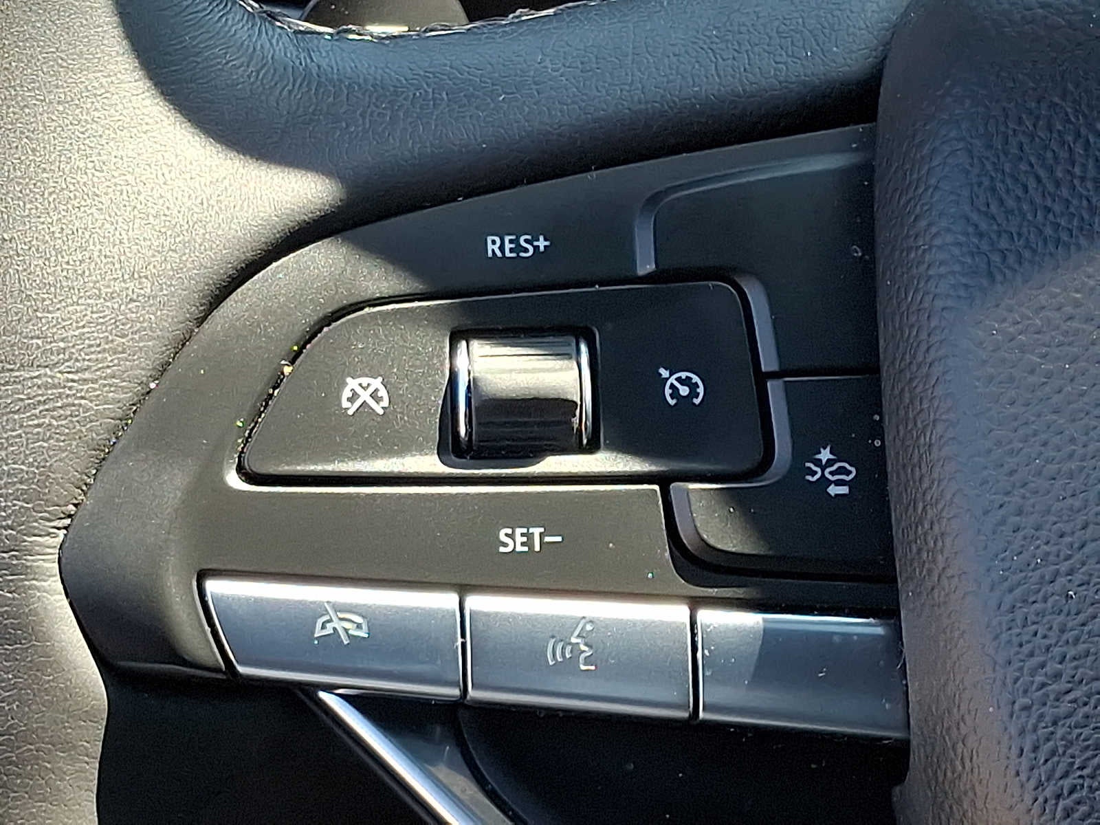 2025 Cadillac XT6 Luxury