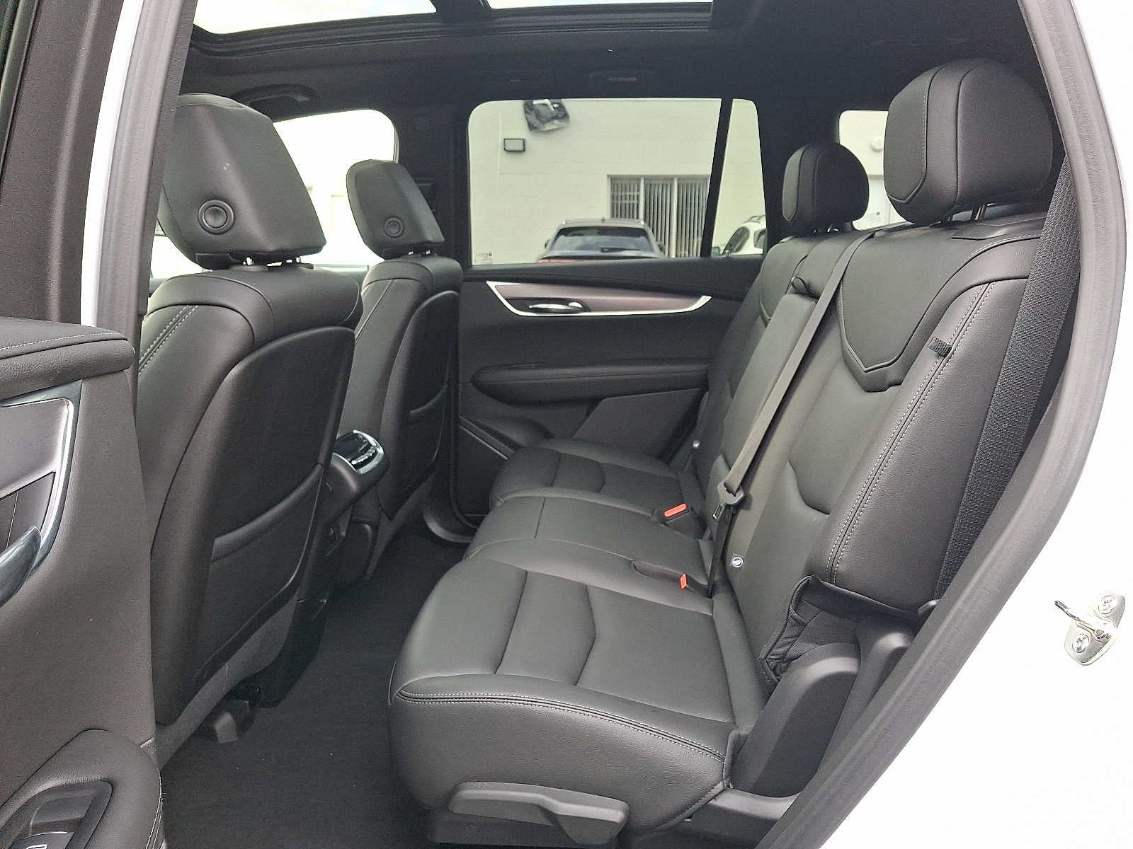 2025 Cadillac XT6 Luxury