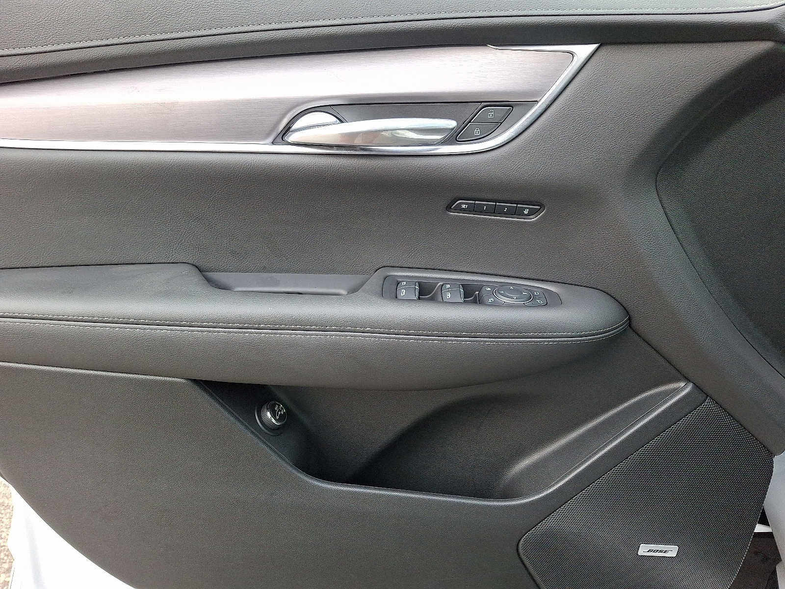 2025 Cadillac XT6 Luxury