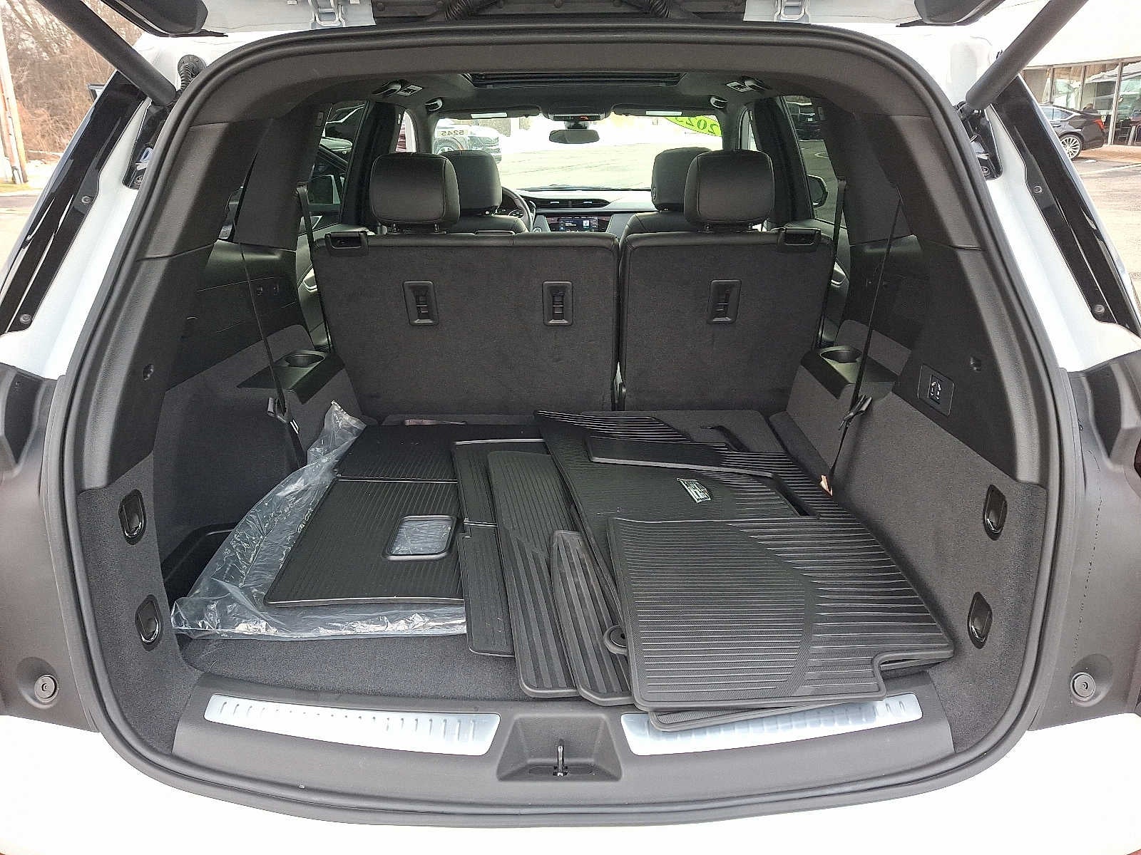 2025 Cadillac XT6 Luxury