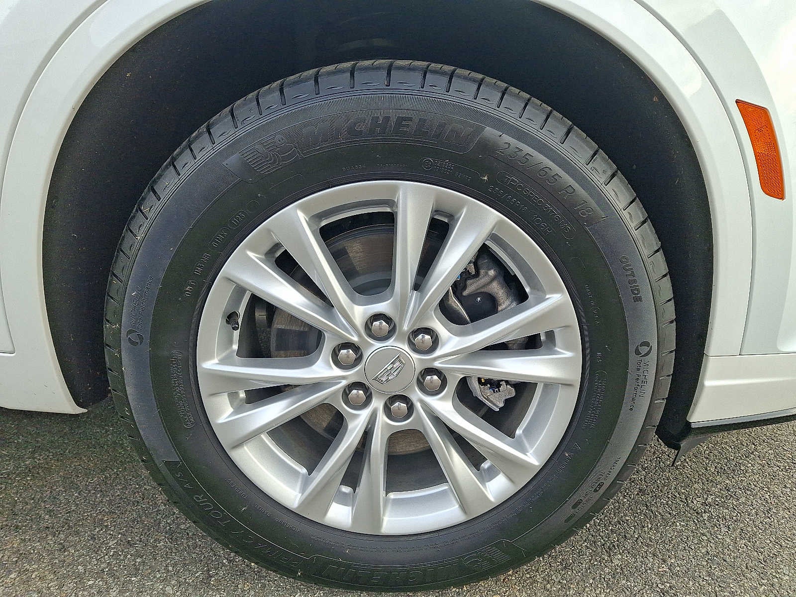 2025 Cadillac XT6 Luxury