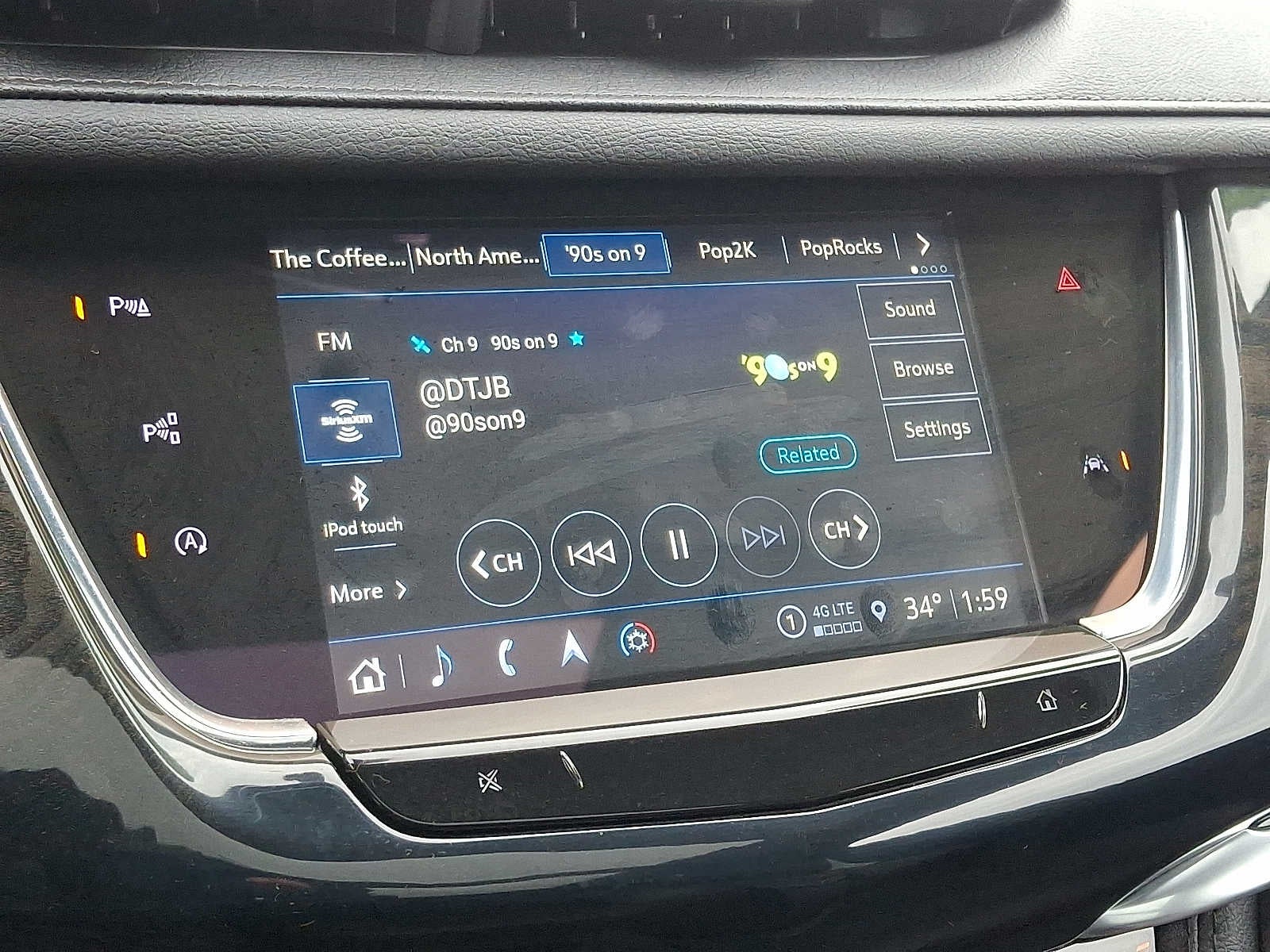 2022 Cadillac XT6 Premium Luxury