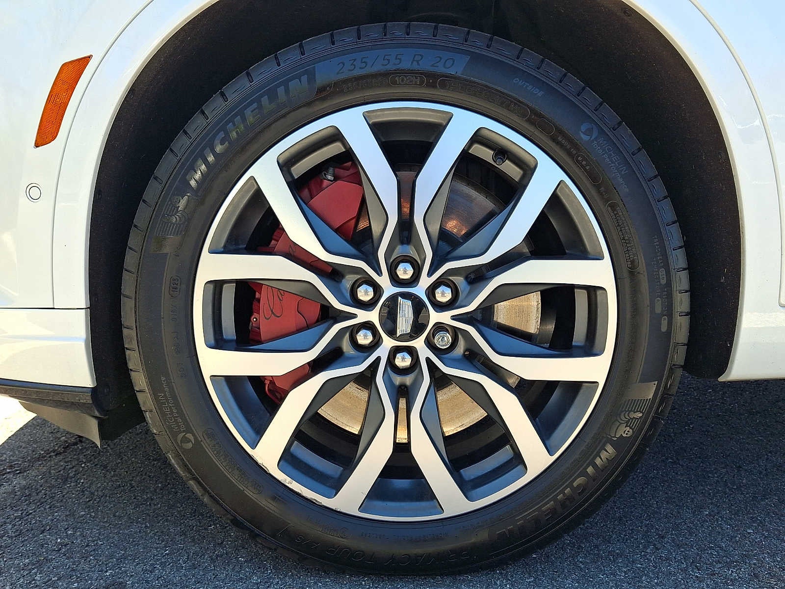 2023 Cadillac XT6 Sport