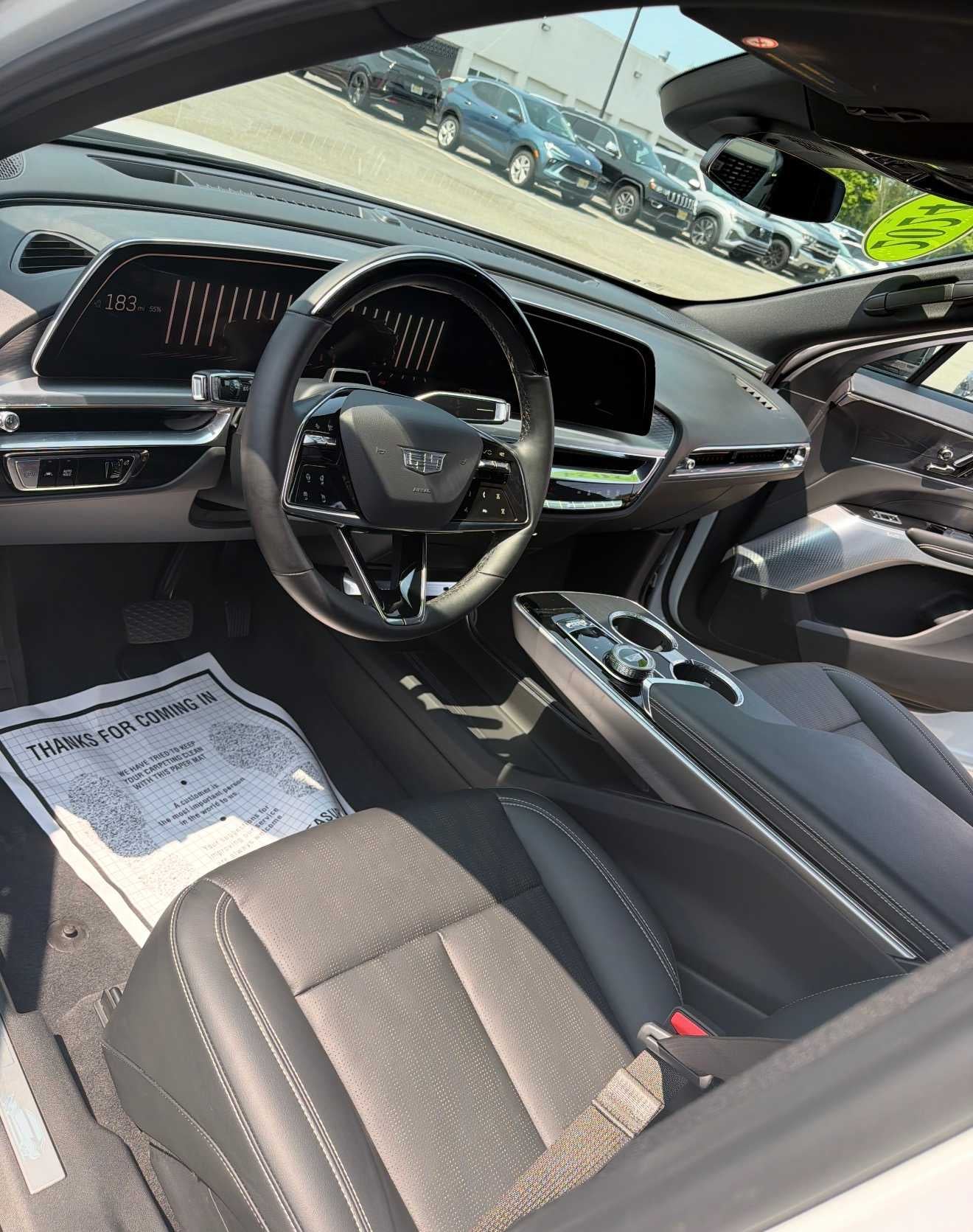 2024 Cadillac LYRIQ Luxury 2