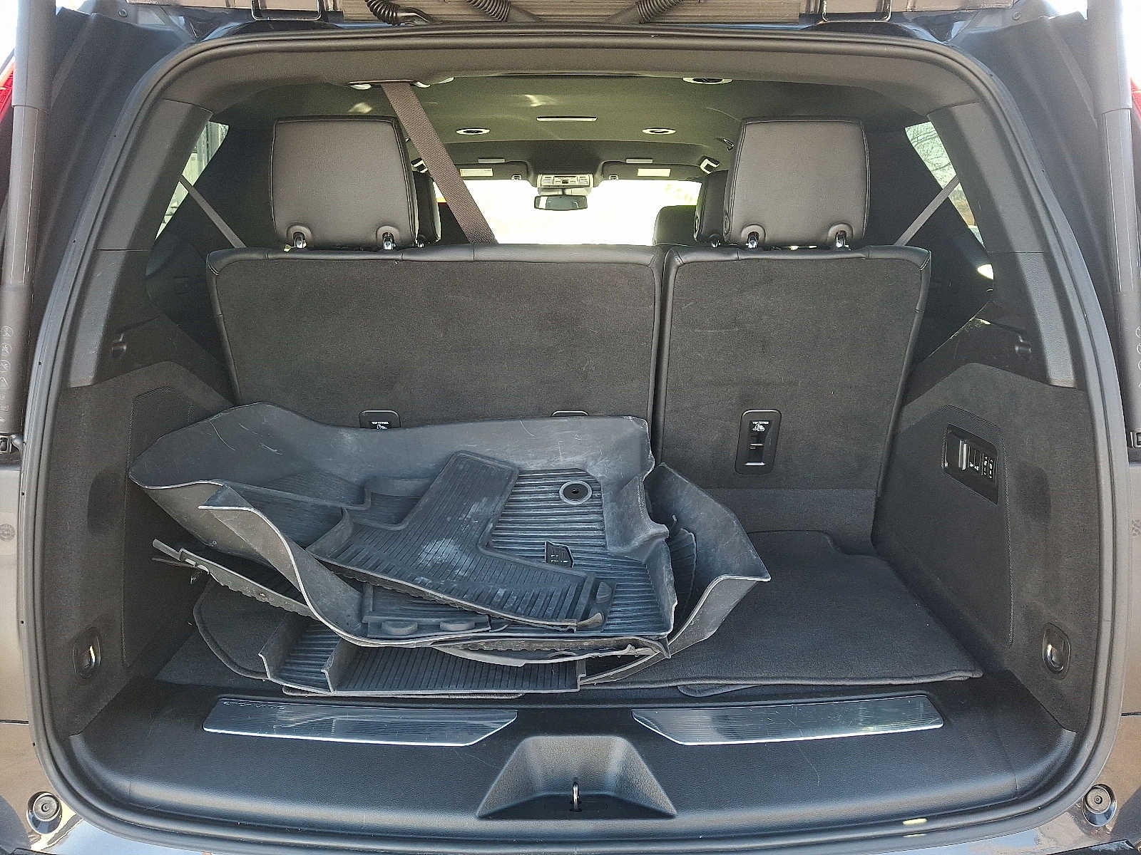 2023 Cadillac Escalade Luxury