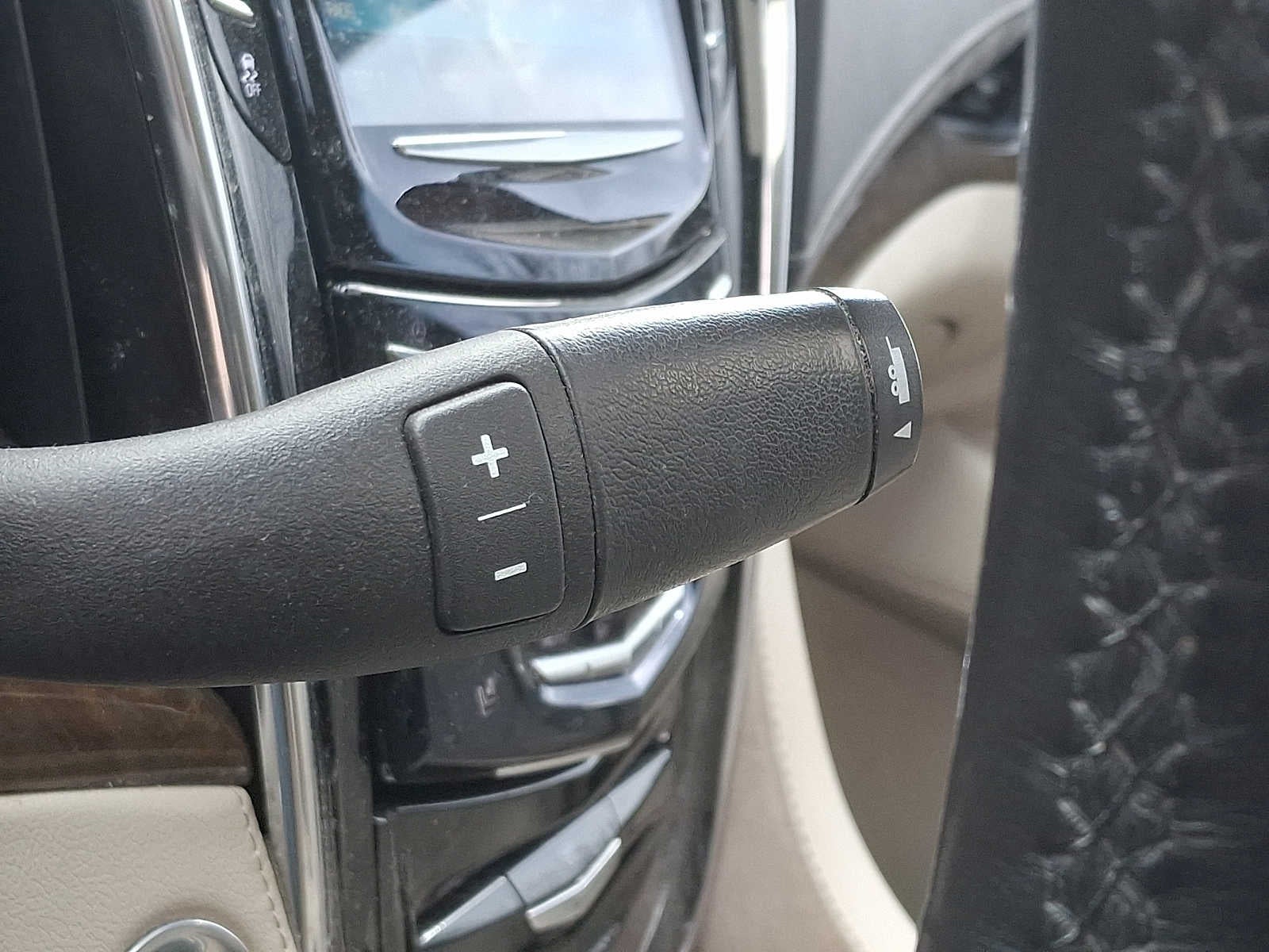 2018 Cadillac Escalade Luxury