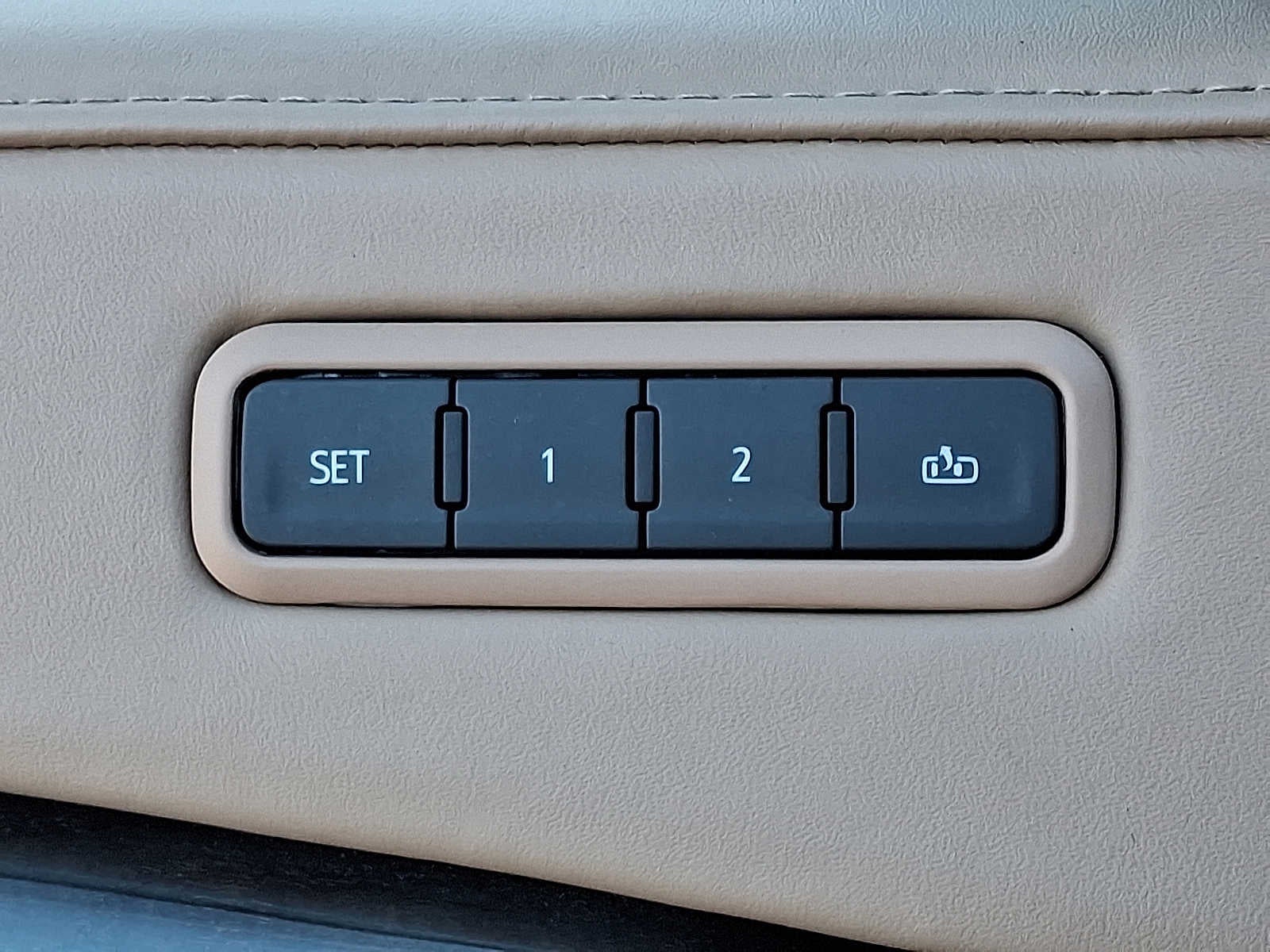 2020 Cadillac Escalade Platinum