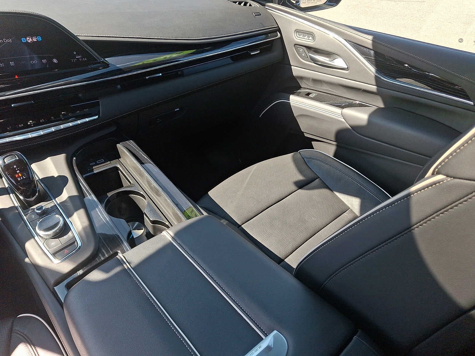2023 Cadillac Escalade 4WD Sport