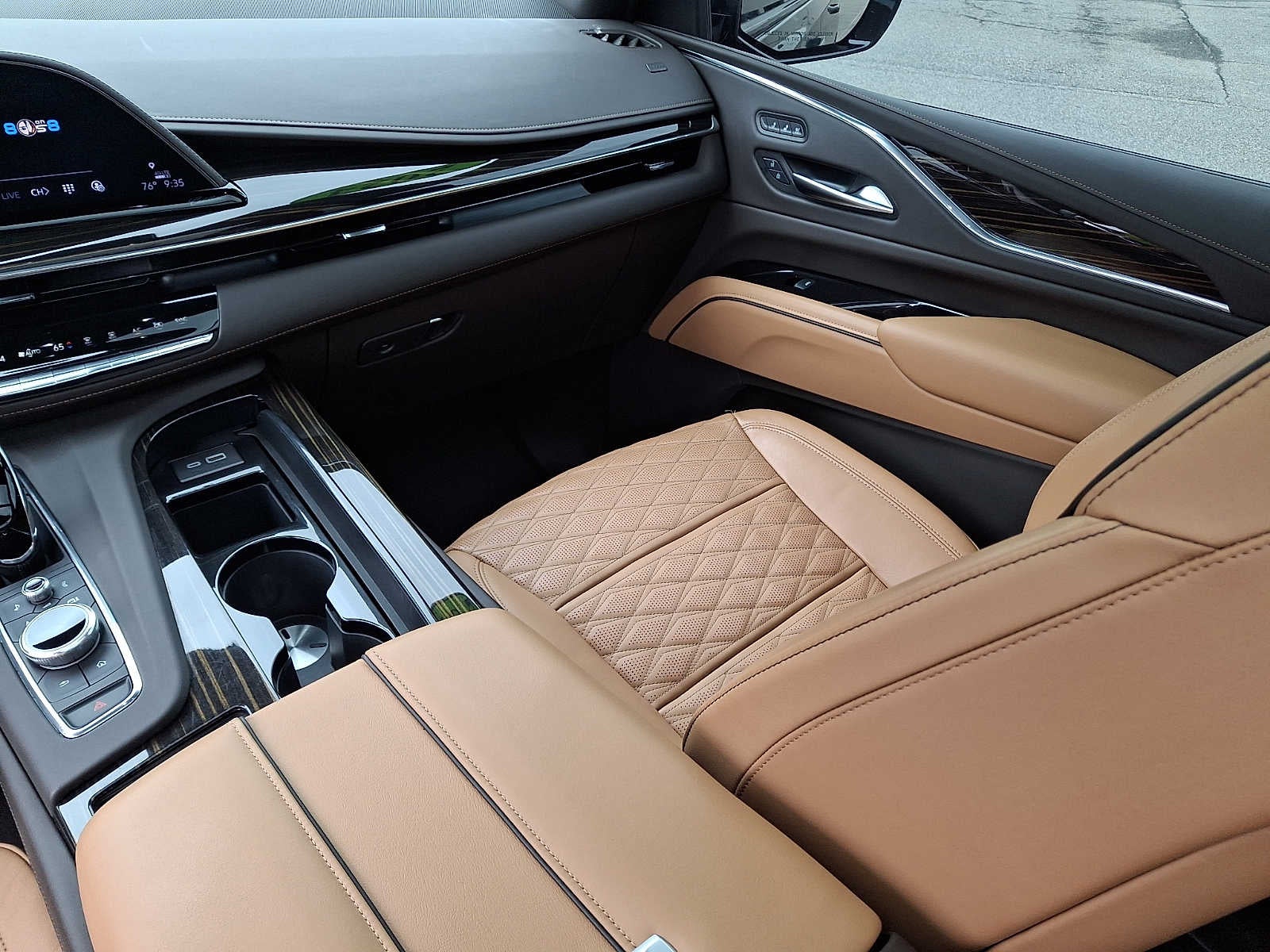 2024 Cadillac Escalade Sport
