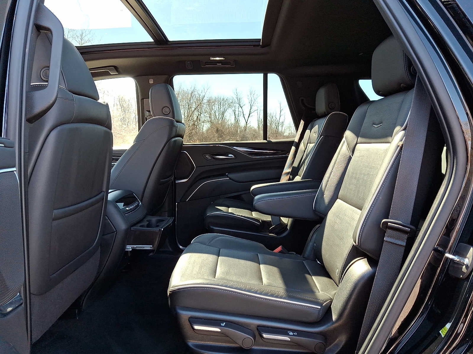 2022 Cadillac Escalade Sport